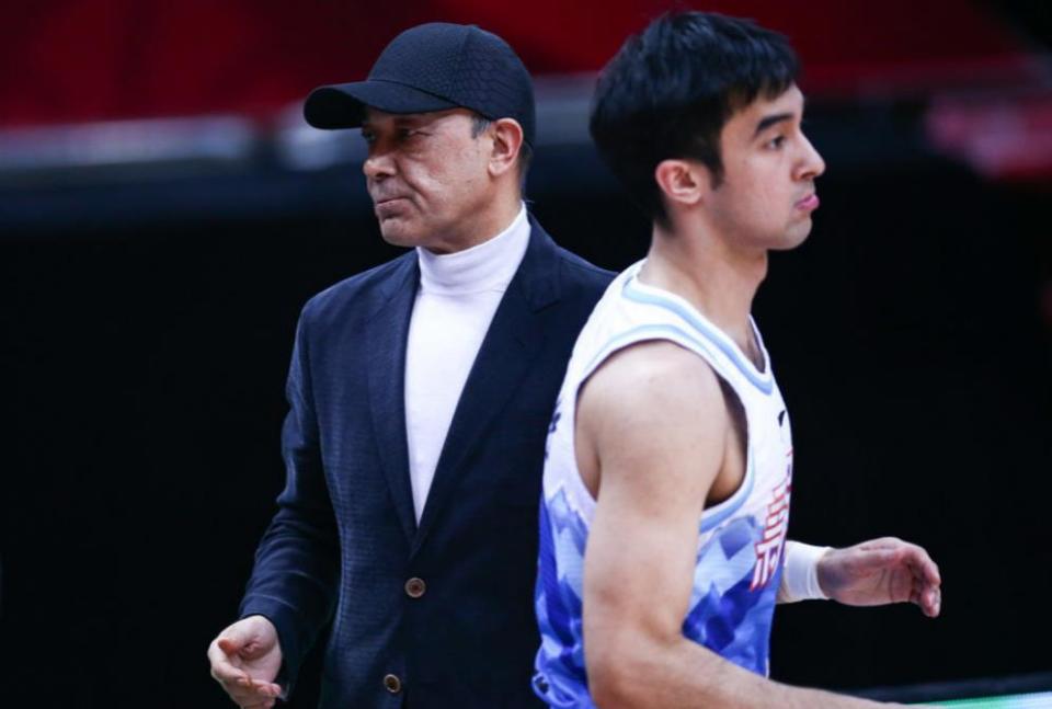 任旭航和球, 他本身就是 任旭航和球, 他本身就是