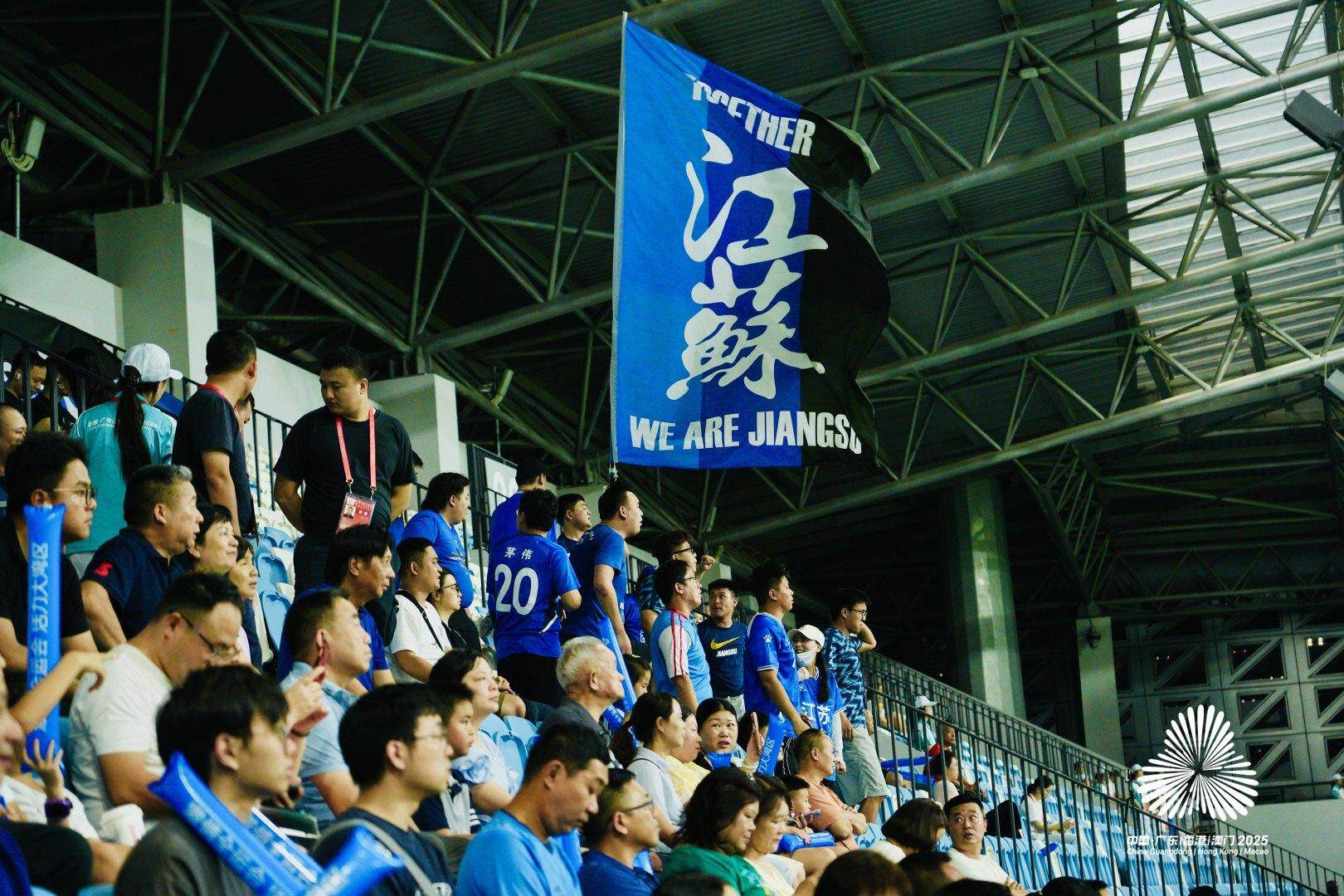 球队凭借叶, 两战全胜积, 一脚威胁射 球队凭借叶, 两战全胜积, 一脚威胁射